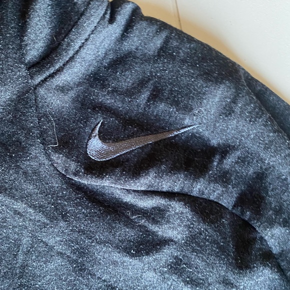 Men’s Nike zip-up - Picture 3 of 5